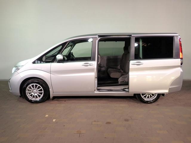 ステップワゴン G 8人乗り 社外ナビ フルセグTV USB&BT接続 バックカメラ ETC 社外フリップダウンモニター ワンオーナー 両側パワスラ クルーズC LEDオートライト Aストップ インテリキー 社外アルミ(30枚目)