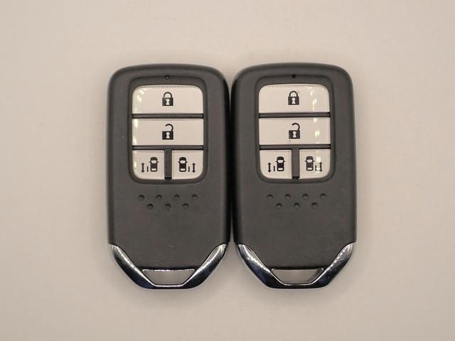 オデッセイハイブリッド ハイブリッドアブソルート・ホンダセンシンアドバンスP 7人乗り 純正ナビ フルセグTV USB&BT&HDMI接続可能 マルチビューカメラ ETC ワンオーナー 両側パワスラ レーダークルーズC ブラインドスポットモニター パワーシート 禁煙車(7枚目)