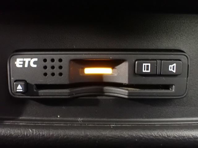 オデッセイハイブリッド ハイブリッドアブソルート・ホンダセンシンアドバンスP 7人乗り 純正ナビ フルセグTV USB&BT&HDMI接続可能 マルチビューカメラ ETC ワンオーナー 両側パワスラ レーダークルーズC ブラインドスポットモニター パワーシート 禁煙車(8枚目)