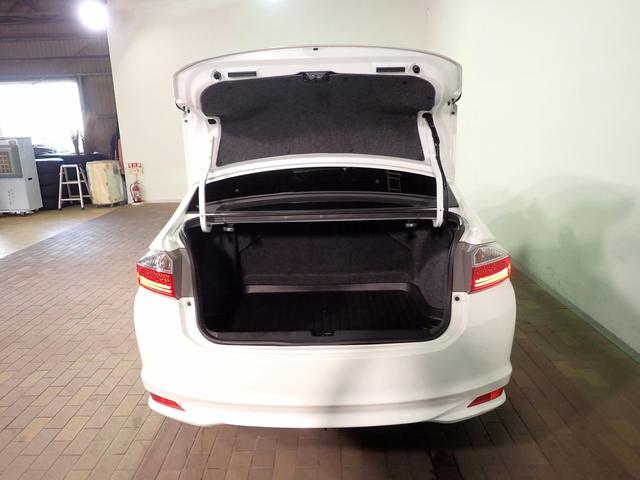 グレイス ハイブリッドEX ETC ナビ装着パッケージ 安心パッケージ クルーズC シートヒーター LEDオートライト ハーフレザーシート インテリキー プッシュスタート Aストップ 純正16インチアルミ スペアキー(24枚目)