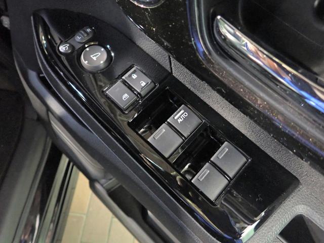 Ｎ－ＢＯＸカスタム Ｇ・Ｌターボホンダセンシング　社外ナビ　フルセグＴＶ　ＵＳＢ＆ＢＴ接続可能　バックカメラ　ＥＴＣ　両側パワスラ　レーダークルーズＣ　ＬＥＤオートライト　インテリキー　プッシュスタート　Ａストップ　ハーフレザー　純正アルミ　禁煙車（16枚目）