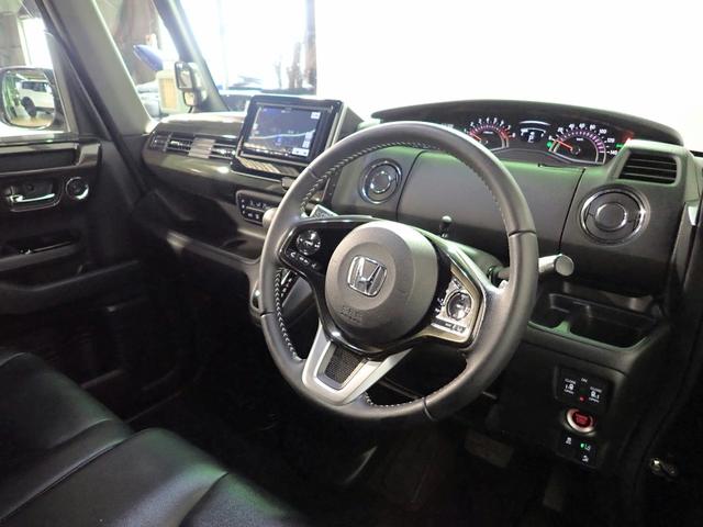 Ｎ－ＢＯＸカスタム Ｇ・Ｌターボホンダセンシング　社外ナビ　フルセグＴＶ　ＵＳＢ＆ＢＴ接続可能　バックカメラ　ＥＴＣ　両側パワスラ　レーダークルーズＣ　ＬＥＤオートライト　インテリキー　プッシュスタート　Ａストップ　ハーフレザー　純正アルミ　禁煙車（20枚目）