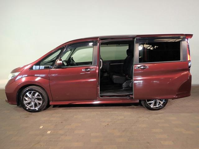 ステップワゴンスパーダ スパーダ　７人乗り　純正ナビ　フルセグＴＶ　ＵＳＢ＆ＢＴ＆ＨＤＭＩ接続　マルチビューカメラ　ＥＴＣ　純正フリップダウンモニター　ホンダセンシング　レーダークルーズＣ　両側パワスラ　ＬＥＤオートライト　禁煙車（30枚目）