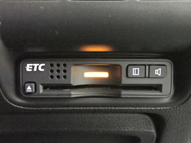 グレイス ハイブリッドＥＸ　純正ナビ　フルセグＴＶ　ＵＳＢ＆ＢＴ＆ＨＤＭＩ接続可能　バックカメラ　ＥＴＣ　ワンオーナー　安心パッケージ　クルーズＣ　ＬＥＤオートライト　プッシュスタート　ハーフレザー　シートヒーター　純正アルミ（8枚目）