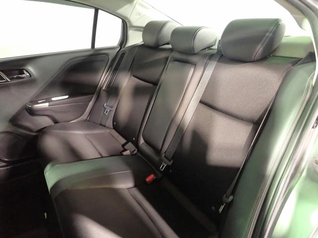 グレイス ハイブリッドＥＸ　純正ナビ　フルセグＴＶ　ＵＳＢ＆ＢＴ＆ＨＤＭＩ接続可能　バックカメラ　ＥＴＣ　ワンオーナー　安心パッケージ　クルーズＣ　ＬＥＤオートライト　プッシュスタート　ハーフレザー　シートヒーター　純正アルミ（25枚目）