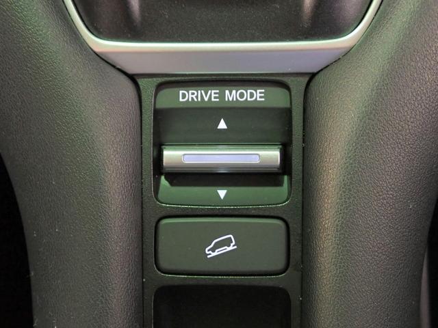 ZR-V e:HEVZ 4WD 純正9インチコネクトナビ フルセグTV USB&BT接続可能 マルチビューカメラ ETC2.0 ワンオーナー ホンダセンシング BOSEサウンド 黒革シート ブラインドスポットモニター(15枚目)