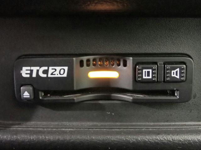 オデッセイ アブソルート・ＥＸ　７人乗り　純正ナビ　フルセグＴＶ　ＵＳＢ＆ＢＴ＆ＨＤＭＩ接続　マルチビューカメラ　ＥＴＣ２．０　フリップダウンモニター　ホンダセンシング　パワーテールゲート　レーダーＣＣ　両側パワスラ　純正アルミ（9枚目）