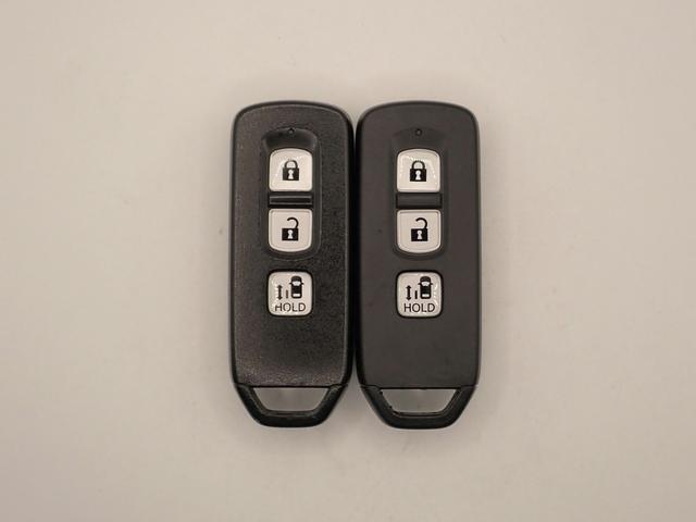 Ｎ－ＢＯＸカスタム Ｌ　社外ナビ　フルセグＴＶ　ＵＳＢ＆ＢＴ接続　バックカメラ　ＥＴＣ　ワンオーナー　ホンダセンシング　レーダークルーズＣ　左側パワスラ　シートヒーター　ＬＥＤオートライト　プッシュスタート　純正アルミ（7枚目）