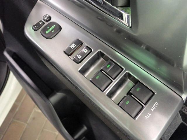 ヴォクシー ZS 煌II 純正8インチHDDナビ・フルセグTV・DVD再生・音楽録音・ブルートゥース音楽 天吊りモニター バックカメラ ETC インテリキー HIDヘッド 両側パワースライド 純正16インチAW(22枚目)