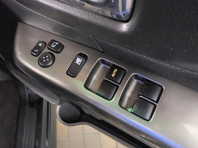 スペーシアカスタムZ ベースグレード 純正メモリーナビ・フルセグTV・DVD再生・ブルトゥース音楽 全方位カメラ インテリキー(スペアキー有) ETC HIDヘッドライト 左リアパワースライド シートヒーター 純正14インチAW 禁煙車(19枚目)