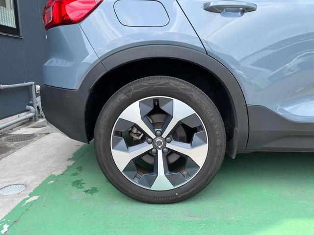 ＸＣ４０ アルティメット　Ｂ４　ＡＷＤ　ＥＴＣ　サイドカメラ　クリアランスソナー　パワーシート　サンルーフ　アルミホイール　スマートキー　電動格納ミラー　シートヒーター　ＡＴ　Ｂｌｕｅｔｏｏｔｈ　エアコン　パワーウィンドウ　運転席エアバッグ（35枚目）