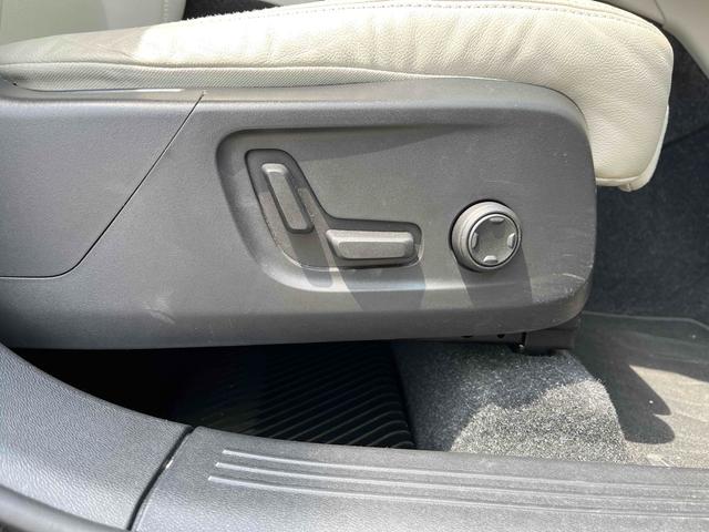 ＸＣ４０ アルティメット　Ｂ４　ＡＷＤ　ＥＴＣ　サイドカメラ　クリアランスソナー　パワーシート　サンルーフ　アルミホイール　スマートキー　電動格納ミラー　シートヒーター　ＡＴ　Ｂｌｕｅｔｏｏｔｈ　エアコン　パワーウィンドウ　運転席エアバッグ（47枚目）