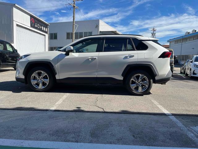 ＲＡＶ４ ハイブリッドＧ　４ＷＤ　ドライブレコーダー　全周囲カメラ　クリアランスソナー　オートクルーズコントロール　レーンアシスト　パワーシート　ナビ　オートマチックハイビーム　オートライト　電動リアゲート　アルミホイール（23枚目）