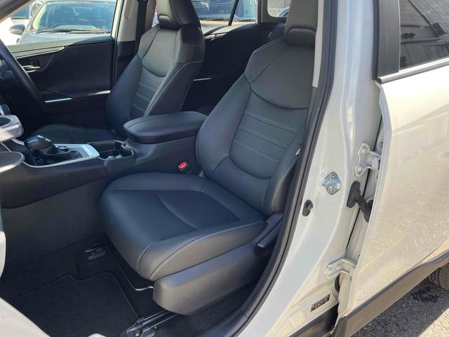 ＲＡＶ４ ハイブリッドＧ　４ＷＤ　ドライブレコーダー　全周囲カメラ　クリアランスソナー　オートクルーズコントロール　レーンアシスト　パワーシート　ナビ　オートマチックハイビーム　オートライト　電動リアゲート　アルミホイール（64枚目）