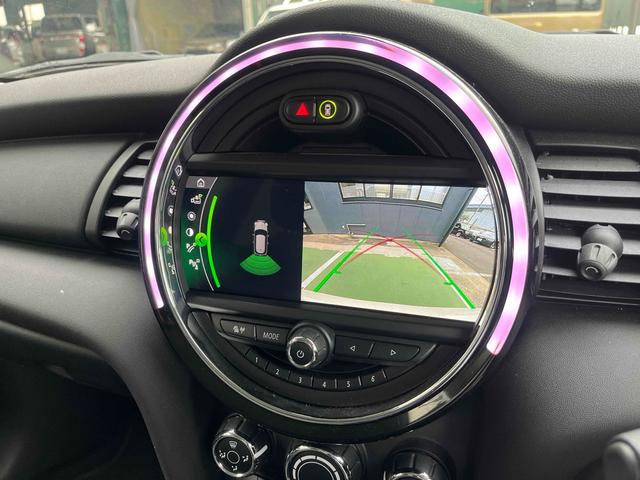 ＭＩＮＩ ヴィクトリア　ＥＴＣ　バックカメラ　ナビ　クリアランスソナー　アルミホイール　オートライト　スマートキー　アイドリングストップ　電動格納ミラー　ＡＴ　ＡＢＳ　ＥＳＣ　ＵＳＢ　Ｂｌｕｅｔｏｏｔｈ　エアコン（7枚目）