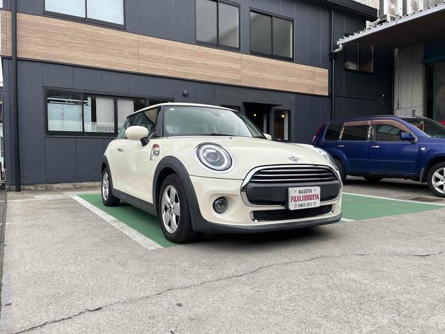 ＭＩＮＩ ヴィクトリア　ＥＴＣ　バックカメラ　ナビ　クリアランスソナー　アルミホイール　オートライト　スマートキー　アイドリングストップ　電動格納ミラー　ＡＴ　ＡＢＳ　ＥＳＣ　ＵＳＢ　Ｂｌｕｅｔｏｏｔｈ　エアコン（25枚目）