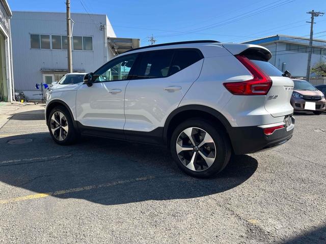 ＸＣ４０ アルティメット　Ｂ４　ＡＷＤ　ダークエディション　全周囲カメラ　クリアランスソナー　パワーシート　サンルーフ　電動リアゲート　アルミホイール　スマートキー　シートヒーター　ＡＴ　エアコン　パワーステアリング（34枚目）