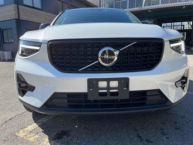 ＸＣ４０ アルティメット　Ｂ４　ＡＷＤ　ダークエディション　全周囲カメラ　クリアランスソナー　パワーシート　サンルーフ　電動リアゲート　アルミホイール　スマートキー　シートヒーター　ＡＴ　エアコン　パワーステアリング（42枚目）