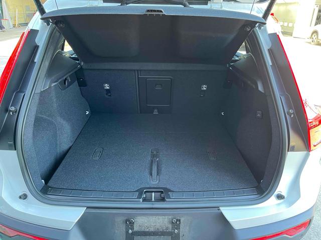 ＸＣ４０ アルティメット　Ｂ４　ＡＷＤ　ダークエディション　全周囲カメラ　クリアランスソナー　パワーシート　サンルーフ　電動リアゲート　アルミホイール　スマートキー　シートヒーター　ＡＴ　エアコン　パワーステアリング（43枚目）