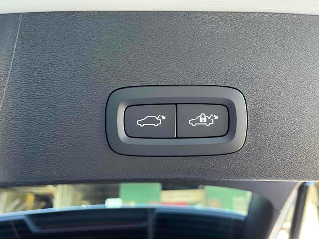 ＸＣ４０ アルティメット　Ｂ４　ＡＷＤ　ダークエディション　全周囲カメラ　クリアランスソナー　パワーシート　サンルーフ　電動リアゲート　アルミホイール　スマートキー　シートヒーター　ＡＴ　エアコン　パワーステアリング（44枚目）