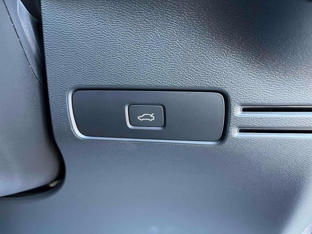 ＸＣ４０ アルティメット　Ｂ４　ＡＷＤ　ダークエディション　全周囲カメラ　クリアランスソナー　パワーシート　サンルーフ　電動リアゲート　アルミホイール　スマートキー　シートヒーター　ＡＴ　エアコン　パワーステアリング（70枚目）