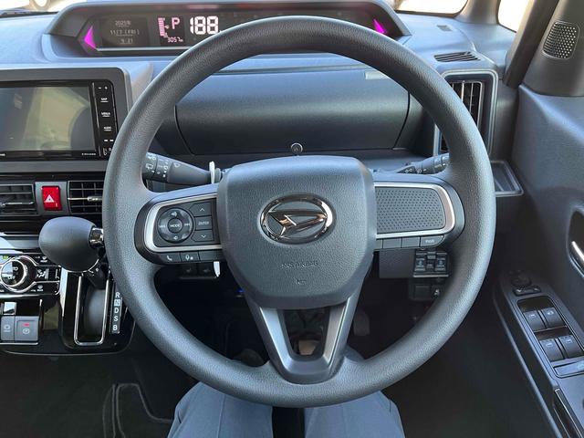 タント カスタムＸ　ＥＴＣ　バックカメラ　両側電動スライドドア　ナビ　ＴＶ　クリアランスソナー　衝突被害軽減システム　オートライト　スマートキー　アイドリングストップ　電動格納ミラー　シートヒーター　ベンチシート　ＣＶＴ（3枚目）