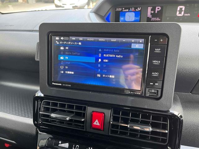 タント カスタムＸ　ＥＴＣ　バックカメラ　両側電動スライドドア　ナビ　ＴＶ　クリアランスソナー　衝突被害軽減システム　オートライト　スマートキー　アイドリングストップ　電動格納ミラー　シートヒーター　ベンチシート　ＣＶＴ（7枚目）