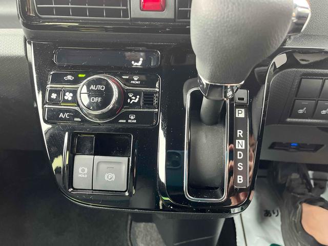 タント カスタムＸ　ＥＴＣ　両側電動スライドドア　ナビ　ＴＶ　クリアランスソナー　衝突被害軽減システム　オートライト　スマートキー　アイドリングストップ　電動格納ミラー　シートヒーター　ベンチシート　ＣＶＴ　ＥＳＣ（10枚目）