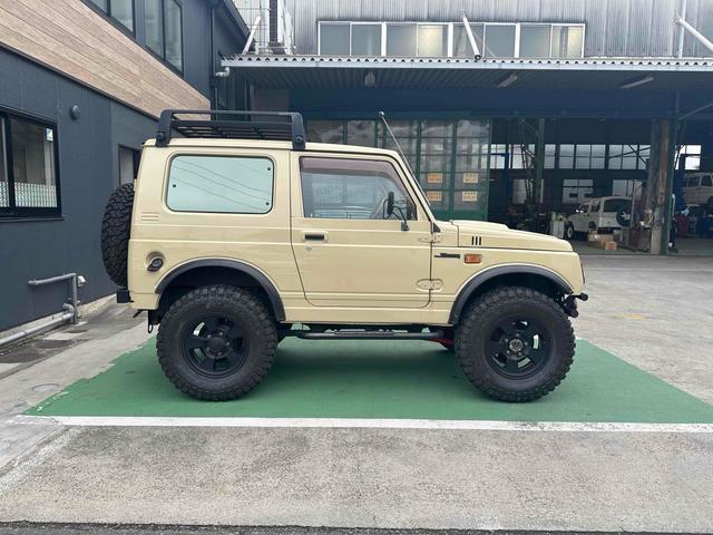 ジムニー ワイルドウインド エンジンオーバーホール済み オリジナルレザーシート 4WD MT CD アルミホイール エアコン(16枚目)
