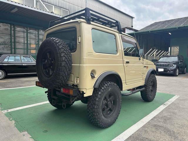 ジムニー ワイルドウインド エンジンオーバーホール済み オリジナルレザーシート 4WD MT CD アルミホイール エアコン(17枚目)
