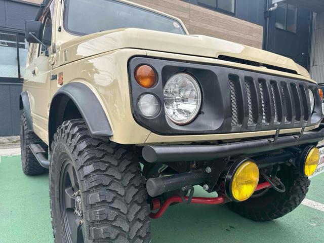 ジムニー ワイルドウインド エンジンオーバーホール済み オリジナルレザーシート 4WD MT CD アルミホイール エアコン(31枚目)