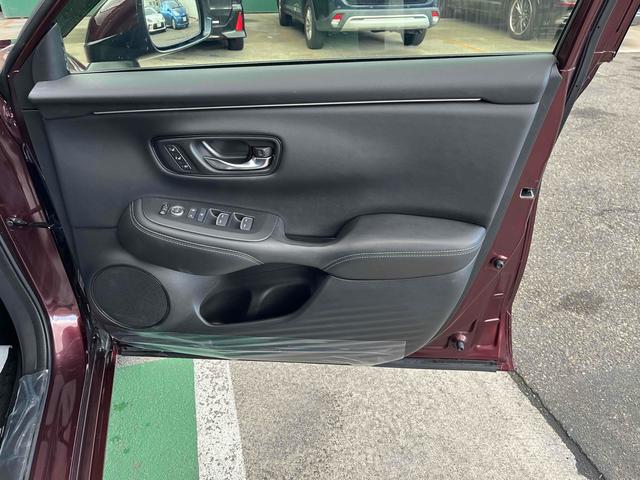 ZR-V e:HEV Z ドライブレコーダー 全周囲カメラ レーンアシスト パワーシート ナビ TV オートライト 電動リアゲート アルミホイール スマートキー 電動格納ミラー シートヒーター CVT USB(44枚目)