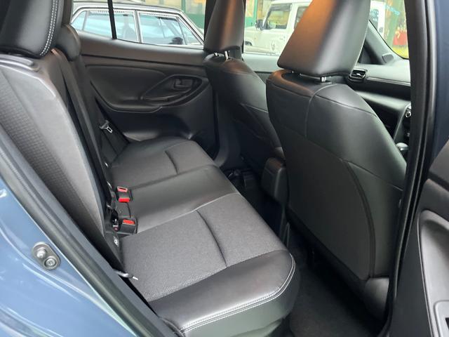 ヤリスクロス ハイブリッドＺ　ウルバーノ　パノラミックビューモニター　ブラインドスポットモニター　シートヒーター　ＥＴＣ　ナビ　ＴＶ　ステアリングヒーター　パワーシート（26枚目）