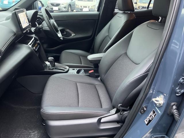 ヤリスクロス ハイブリッドＺ　ウルバーノ　パノラミックビューモニター　ブラインドスポットモニター　シートヒーター　ＥＴＣ　ナビ　ＴＶ　ステアリングヒーター　パワーシート（36枚目）