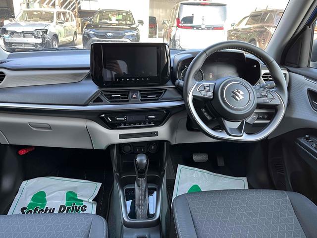 スイフト ハイブリッドMZ 全周囲カメラ ナビ TV クリアランスソナー オートクルーズコントロール レーンアシスト 衝突被害軽減システム アルミホイール オートライト スマートキー アイドリングストップ 電動格納ミラー(2枚目)