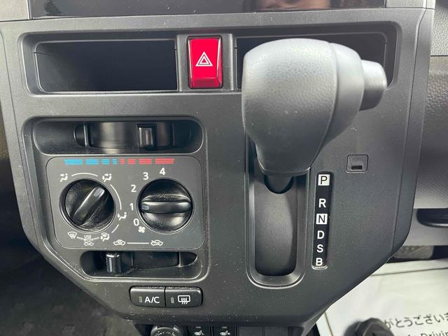 ルーミー X 片側電動スライドドア クリアランスソナー 衝突被害軽減システム アルミホイール オートライト スマートキー アイドリングストップ 電動格納ミラー シートヒーター フルフラット ウォークスルー CVT(5枚目)