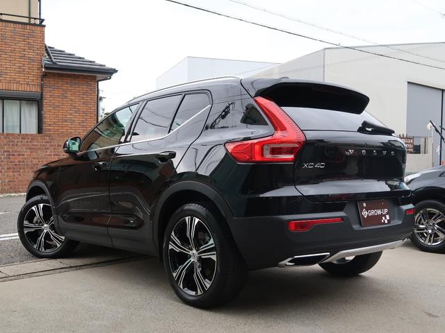 ＸＣ４０ Ｔ５　ＡＷＤ　インスクリプション　走行３．１万キロ　サンルーフ　赤革シート＆シートヒーター　純正ナビ・フルセグＴＶ・３６０度カメラ　ハンズフリー電動バックドア　ＬＥＤヘッドライト　純正１９ＡＷ　ステアリングアシスト付運転支援機能　禁煙（2枚目）