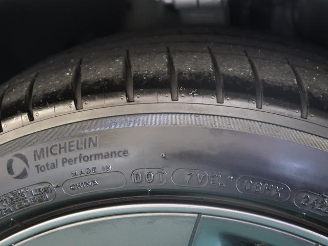 モデル３ ＲＷＤ　ＲＹＺＥＮ搭載　屋内車庫保管　パノラマガラスルーフフィルム施工　黒革シート　デジタルインナーミラー　ステアリングヒーター　全席シートヒーター　オートパイロット　３６０°カメラ　電動リアゲート　ＬＥＤ（26枚目）