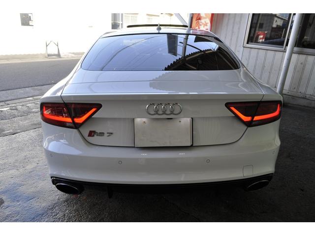 アウディ ＲＳ７スポーツバック