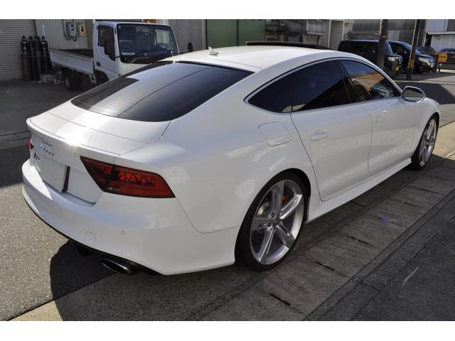 アウディ ＲＳ７スポーツバック