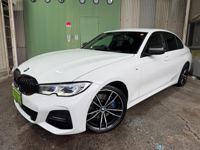 3シリーズ 330i Mスポーツ 6か月走行距離無制限保証付 ワンオーナー イノベーションPKG コンフォートPKG 純正OP19インチAW Mパフォーマンスカーボンドアミラーカバー&カーボントランクスポイラー ブラックキドニーグリル(2枚目)