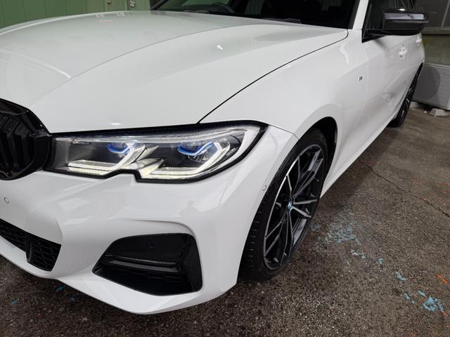 3シリーズ 330i Mスポーツ 6か月走行距離無制限保証付 ワンオーナー イノベーションPKG コンフォートPKG 純正OP19インチAW Mパフォーマンスカーボンドアミラーカバー&カーボントランクスポイラー ブラックキドニーグリル(6枚目)