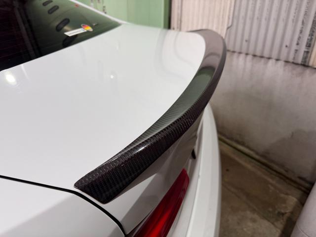 3シリーズ 330i Mスポーツ 6か月走行距離無制限保証付 ワンオーナー イノベーションPKG コンフォートPKG 純正OP19インチAW Mパフォーマンスカーボンドアミラーカバー&カーボントランクスポイラー ブラックキドニーグリル(11枚目)