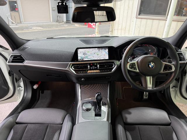 3シリーズ 330i Mスポーツ 6か月走行距離無制限保証付 ワンオーナー イノベーションPKG コンフォートPKG 純正OP19インチAW Mパフォーマンスカーボンドアミラーカバー&カーボントランクスポイラー ブラックキドニーグリル(14枚目)