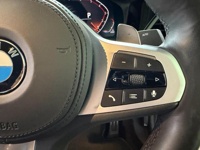 3シリーズ 330i Mスポーツ 6か月走行距離無制限保証付 ワンオーナー イノベーションPKG コンフォートPKG 純正OP19インチAW Mパフォーマンスカーボンドアミラーカバー&カーボントランクスポイラー ブラックキドニーグリル(24枚目)