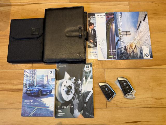 3シリーズ 330i Mスポーツ 6か月走行距離無制限保証付 ワンオーナー イノベーションPKG コンフォートPKG 純正OP19インチAW Mパフォーマンスカーボンドアミラーカバー&カーボントランクスポイラー ブラックキドニーグリル(30枚目)
