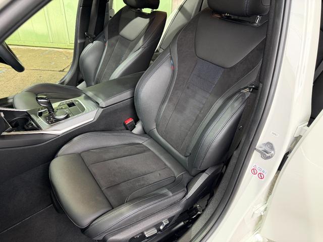 3シリーズ 330i Mスポーツ 6か月走行距離無制限保証付 ワンオーナー イノベーションPKG コンフォートPKG 純正OP19インチAW Mパフォーマンスカーボンドアミラーカバー&カーボントランクスポイラー ブラックキドニーグリル(34枚目)