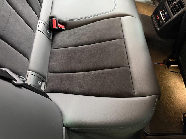 3シリーズ 330i Mスポーツ 6か月走行距離無制限保証付 ワンオーナー イノベーションPKG コンフォートPKG 純正OP19インチAW Mパフォーマンスカーボンドアミラーカバー&カーボントランクスポイラー ブラックキドニーグリル(37枚目)