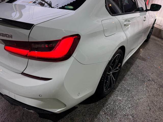 3シリーズ 330i Mスポーツ 6か月走行距離無制限保証付 ワンオーナー イノベーションPKG コンフォートPKG 純正OP19インチAW Mパフォーマンスカーボンドアミラーカバー&カーボントランクスポイラー ブラックキドニーグリル(48枚目)