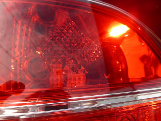 スペイド Ｘ　純正ＳＤナビ　地デジＴＶ　ＥＴＣ　車検整備２年付　プライバシーガラス　電動格納式ウィンカードアミラー　スペアタイヤ　ＣＶＴ　電動スライドドア　Ｂｌｕｅｔｏｏｔｈ　１ヶ月１０００Ｋｍ保証（44枚目）